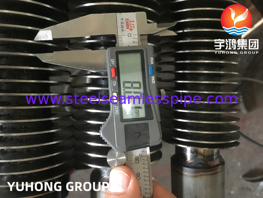 Tubes en acier allié ASTM A213 T12 soudés à haute fréquence avec des ailerons en acier inoxydable 304