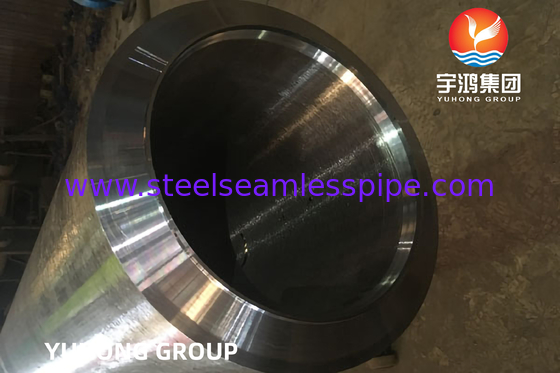 ASTM A335 / ASME SA335 P9 Pipe sans soudure en acier allié à l' extrémité bisseuse peinte en noir