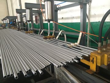 Tube sans couture d'ASTM B444 Gr.2 INCONEL 625 application 100% UT et ET et HT d'échangeur de chaleur de 25,4 x de 2,11 x de 6096MM