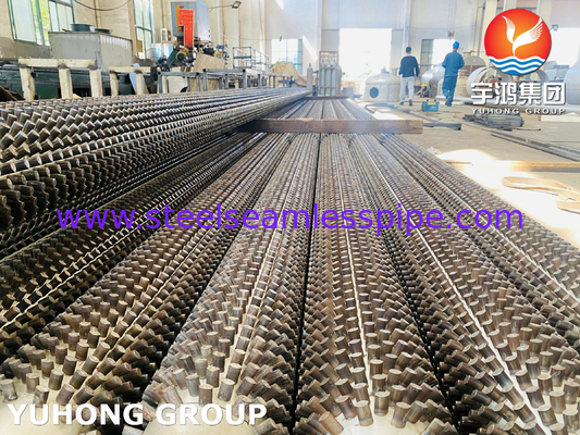 Astm A335 P91 Pipe avec tuyau de type nageoire en acier inoxydable au plâtre pour four à huile