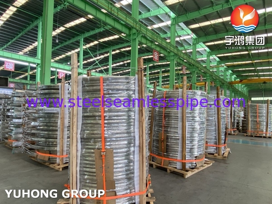 Tubes enroulées en acier inoxydable sans soudure brillante recuit TP304 TP316L