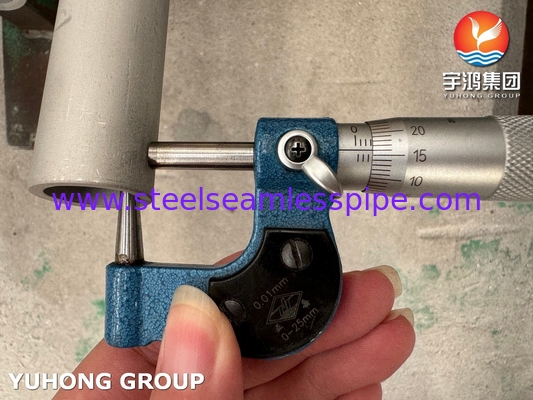 Tuyau sans couture en acier ASTM A790 UNS S32750 de duplex superbe résistant à l'acide