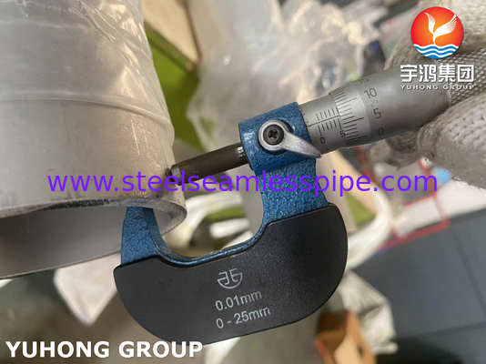 Tubes sans soudure en acier inoxydable ASTM A312 pour service à haute température S30815 253MA