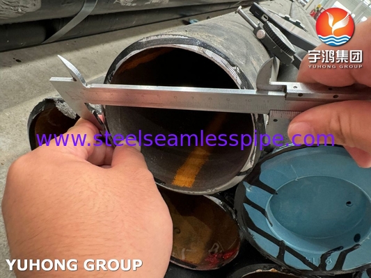 Pipe sans soudure en alliage d'acier de la catégorie P11 ASTM A335 destinée à la section rayonnante du chauffeur