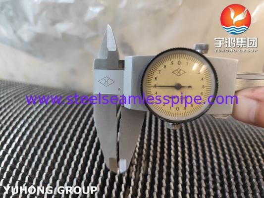 ASME SA312 TP347 Tubes serrées en acier inoxydable HFW avec bande de nageoires en acier inoxydable pour économiseur