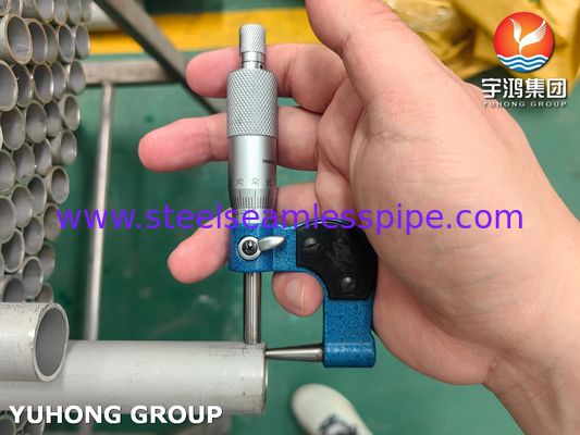 Tube sans soudure en acier inoxydable ASME SA213 TP304 pour chaudière