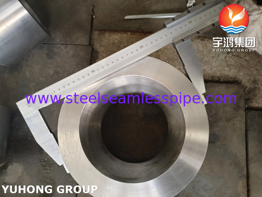 ASME SA105N Flange en acier à buse auto-armatée pour récipient sous pression 150 à 15000 Préférence de pression et norme ASTM B16.5
