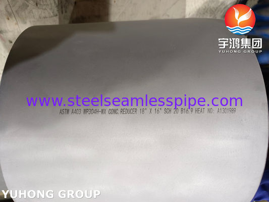 L'appareil est équipé d'un dispositif de soudage à l'arrière-plan en acier inoxydable.9