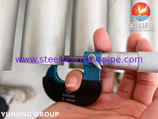 ASTM A790 S32205 Tube sans soudure en acier inoxydable duplex, haute résistance à la corrosion pour applications offshore