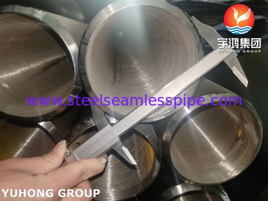 Tuyau de chaudière ASTM A213 de qualité T5 Tuyau sans soudure en acier allié peint en noir pour chaudière