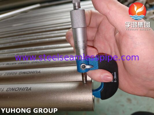 ASTM A312 TP304 / UNS S30400 Barre creuse en acier inoxydable sans soudure pour l'industrie chimique