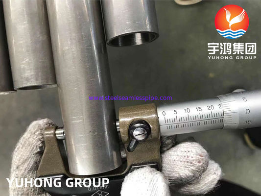 ASME SB163 UNS N04400 / Monel 400 Tubes en alliage de nickel sans soudure pour échangeur de chaleur