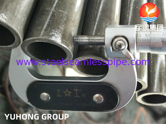 Tube de chaudière et de surchauffeur en acier moyen carbone sans soudure SA210 Gr.A1, étiré à froid et normalisé