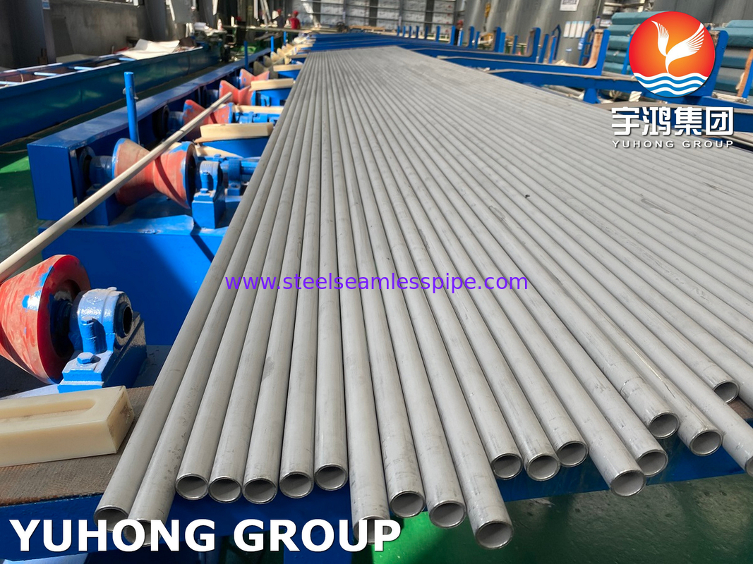 Échangeur de chaleur tube en épiquettes matériau recuit ASME SA213 TP321 25 * 2 * 9000MM,LCHIKNESS de la paroi minimale