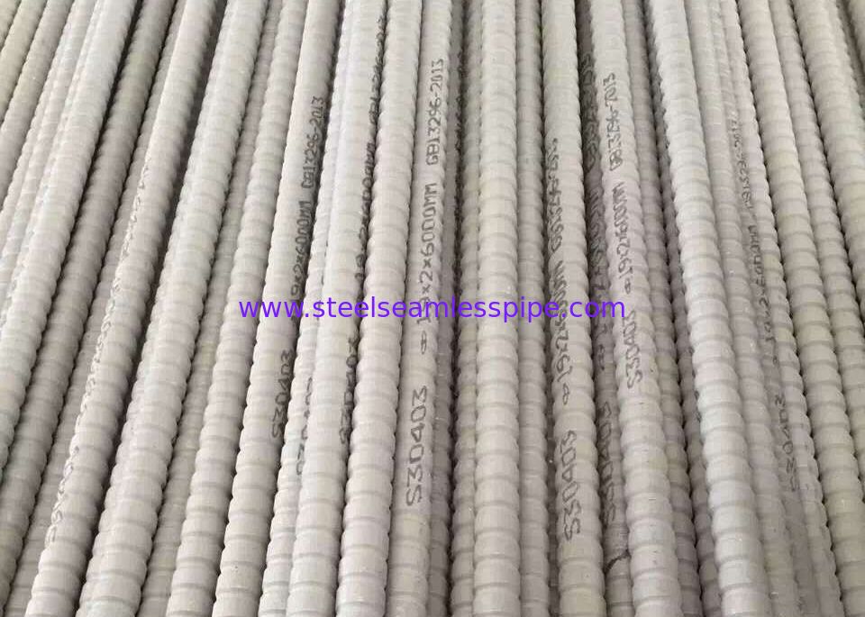 ASTM A213 S30403 Tubes à nageoires ondulées économes en énergie pour échangeurs de chaleur